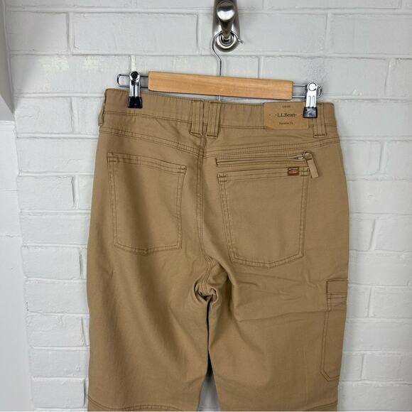 NWT L.L.Bean Favorite Fit Tan Cargo Pants Size 6 Petite - Picture 10 of 12